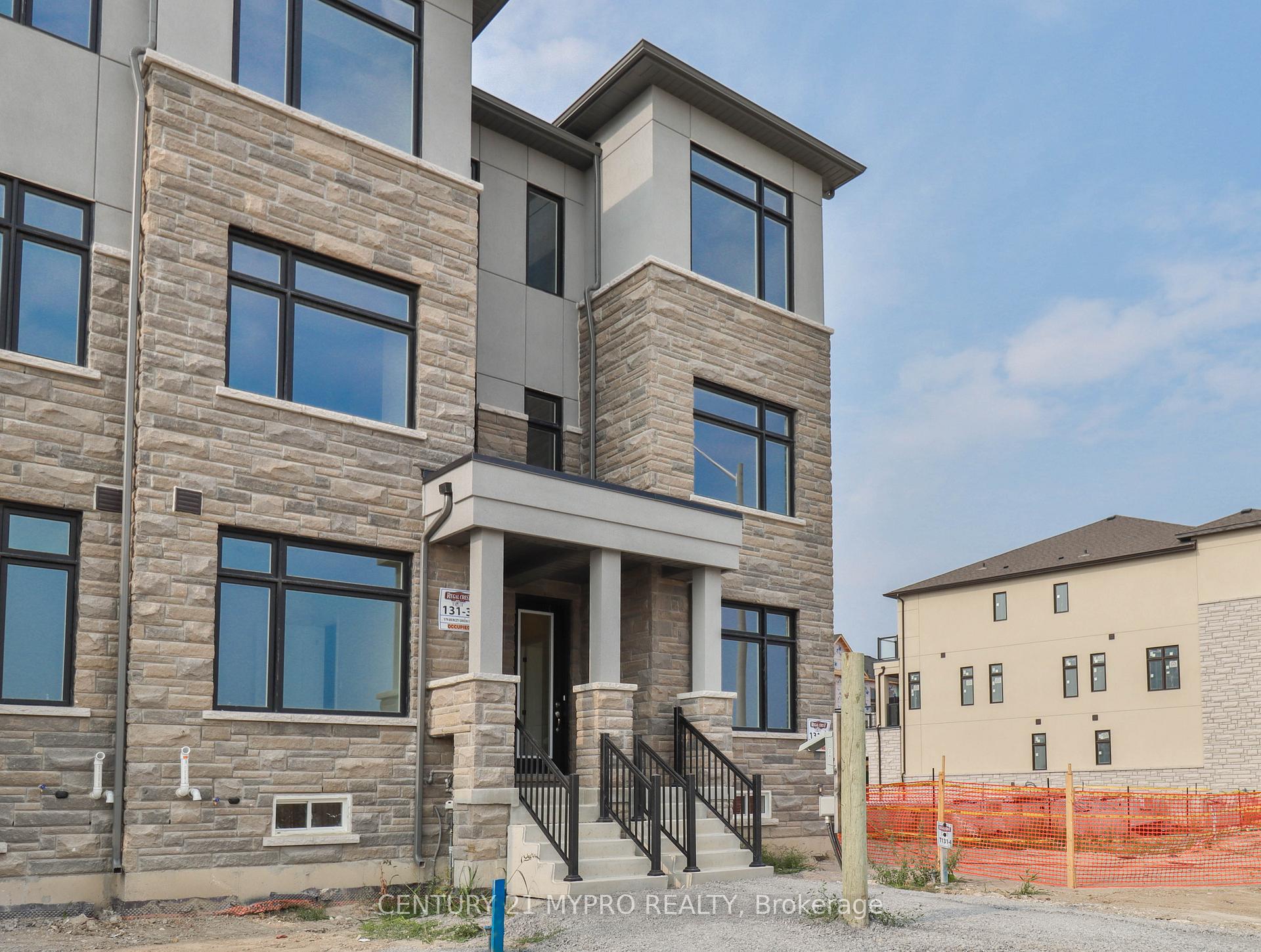 Photo 40 of 177 Berczy Green Drive, Markham, Rural Markham — HOMEH