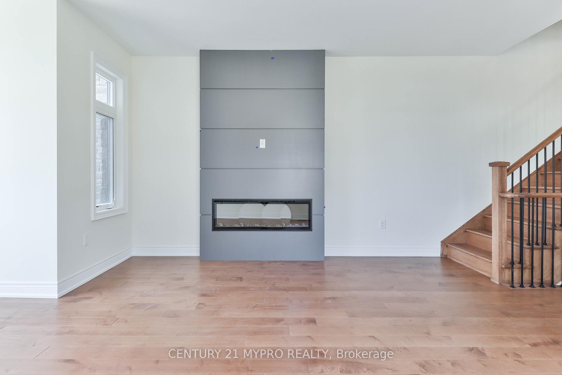 Photo 6 of 177 Berczy Green Drive, Markham, Rural Markham — HOMEH