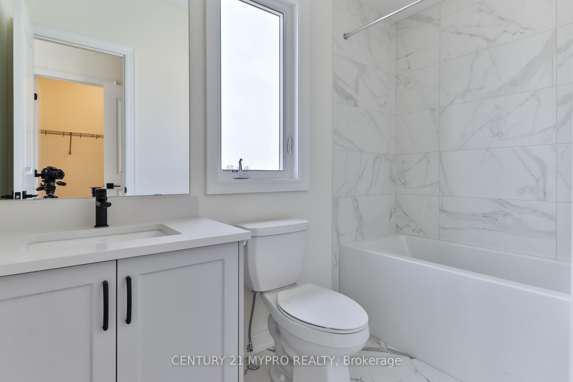 Photo 14 of 177 Berczy Green Drive, Markham, Rural Markham — HOMEH