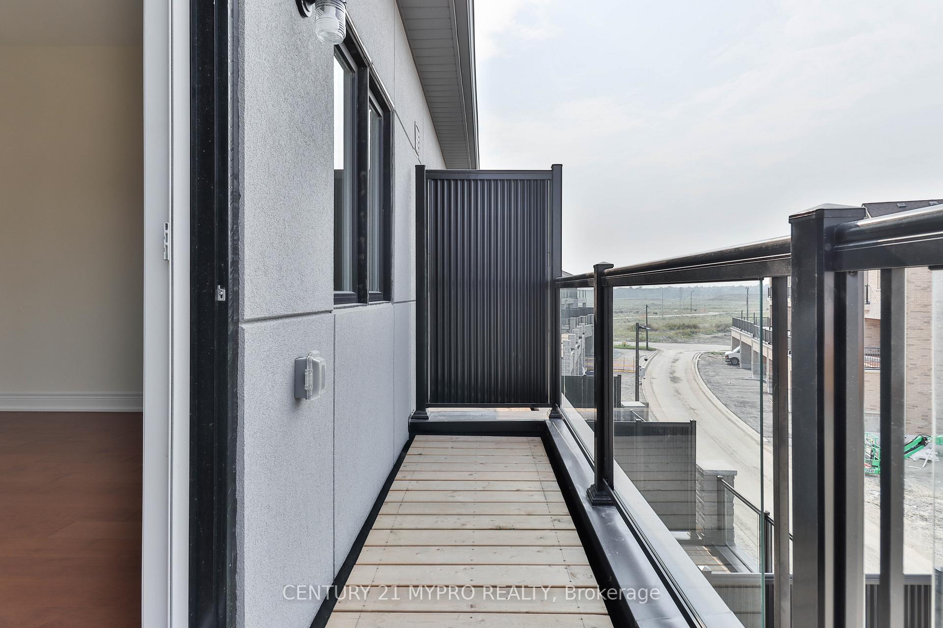 Photo 33 of 177 Berczy Green Drive, Markham, Rural Markham — HOMEH