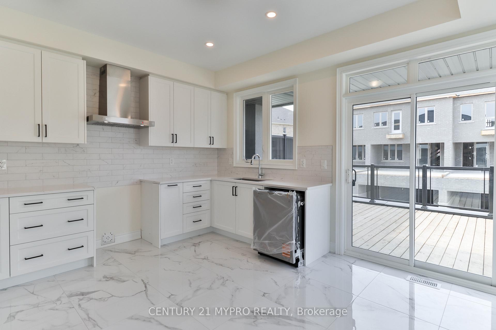 Photo 38 of 177 Berczy Green Drive, Markham, Rural Markham — HOMEH