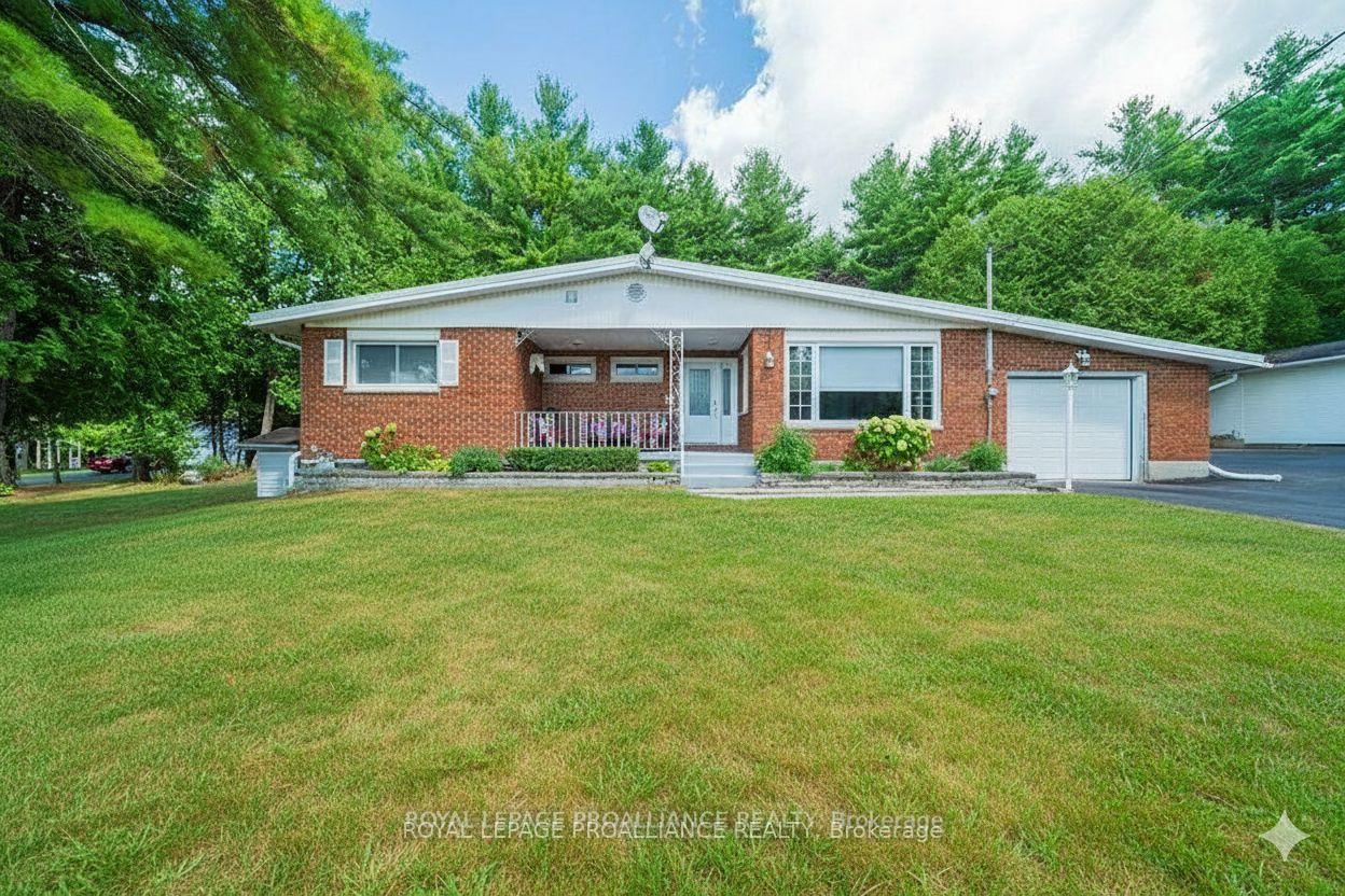 Front of 1676 Foxboro Stirling Road