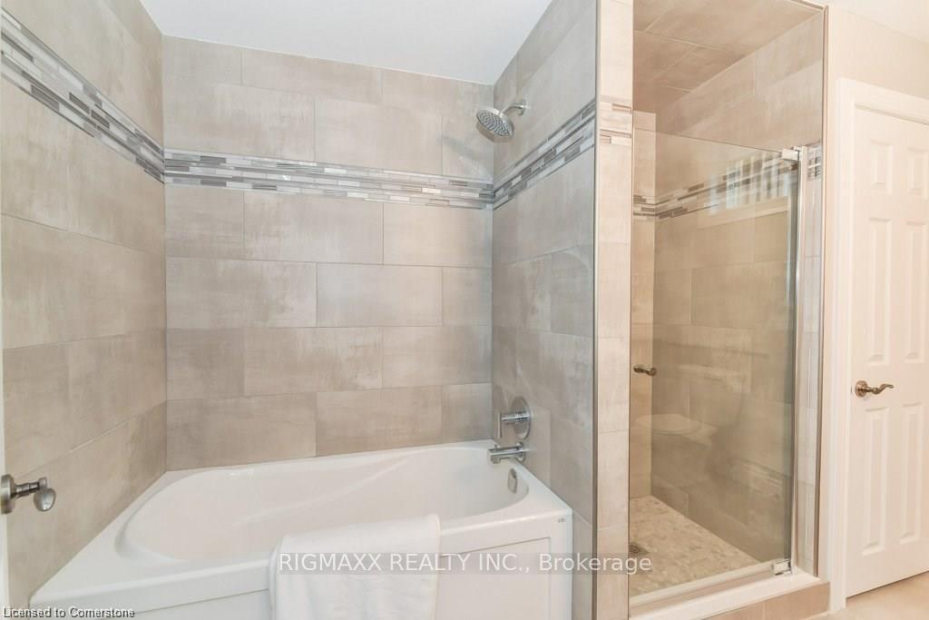 Photo 18 of 619 Forest Hill Drive, Kitchener — HOMEH