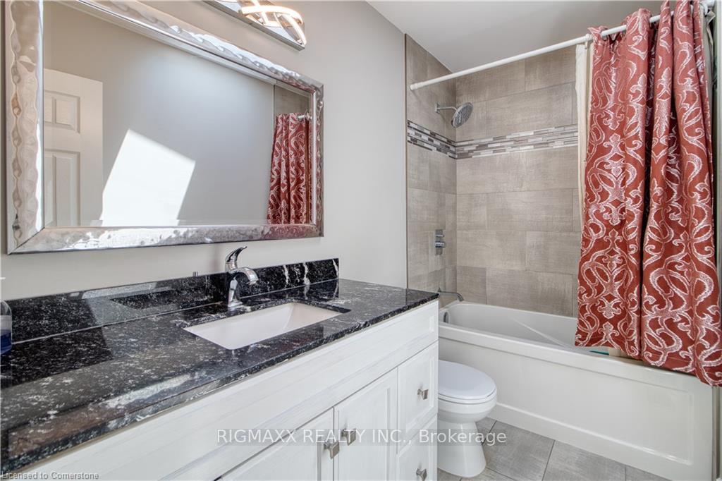 Photo 25 of 619 Forest Hill Drive, Kitchener — HOMEH