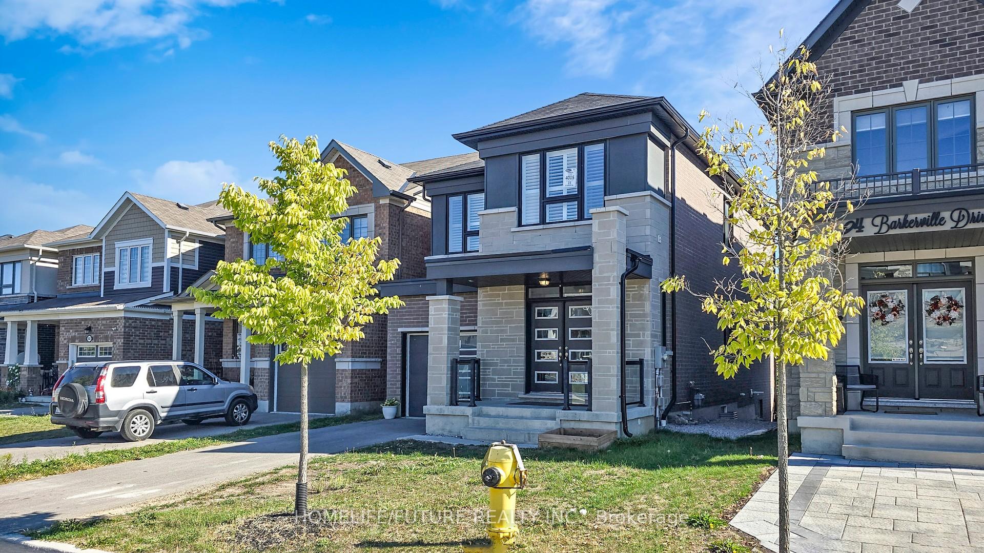 Photo 5 of 92 Barkerville Drive, Whitby, Lynde Creek — HOMEH