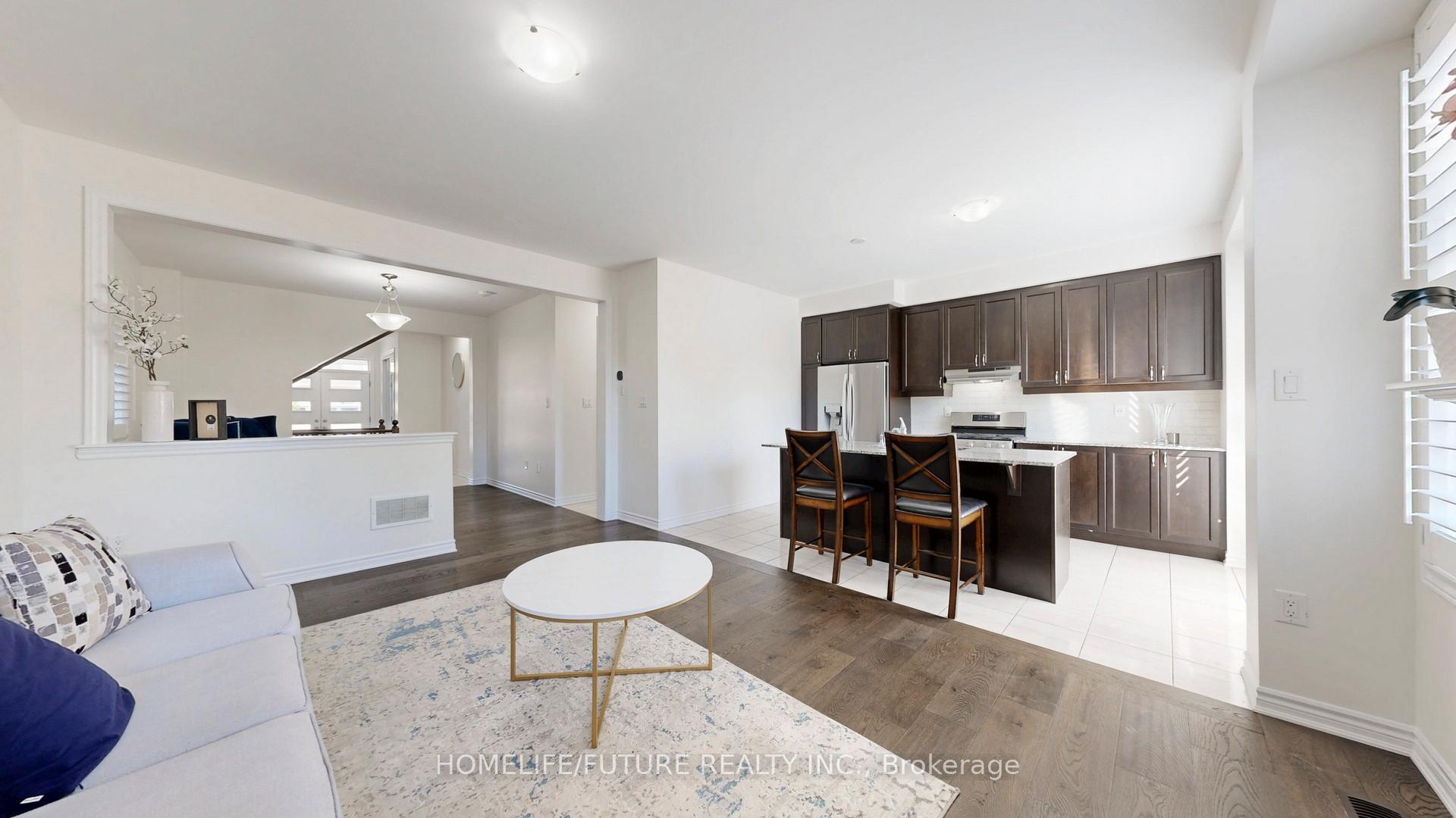 Photo 12 of 92 Barkerville Drive, Whitby, Lynde Creek — HOMEH