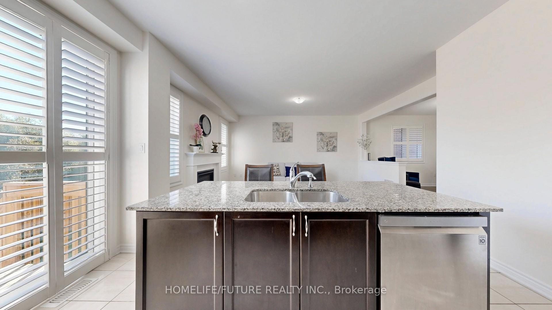 Photo 13 of 92 Barkerville Drive, Whitby, Lynde Creek — HOMEH