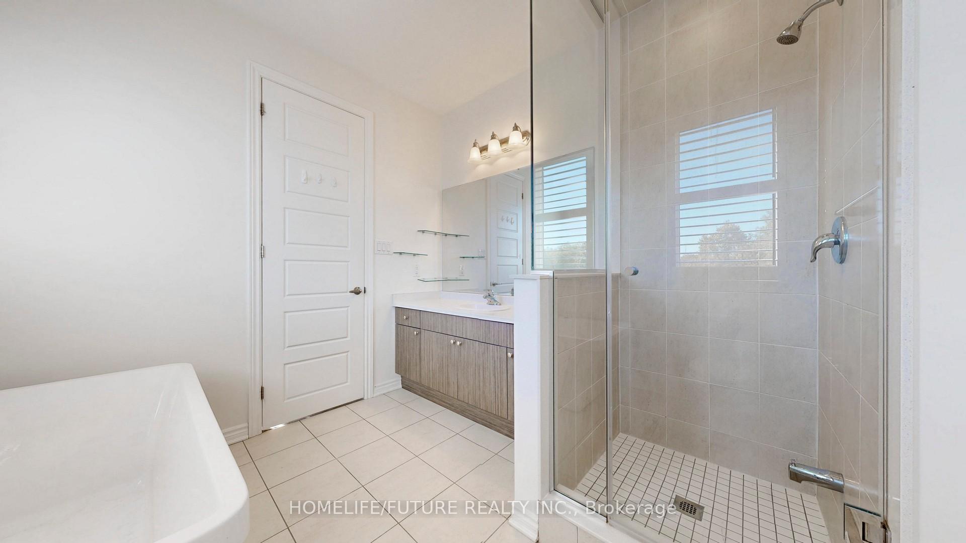 Photo 24 of 92 Barkerville Drive, Whitby, Lynde Creek — HOMEH