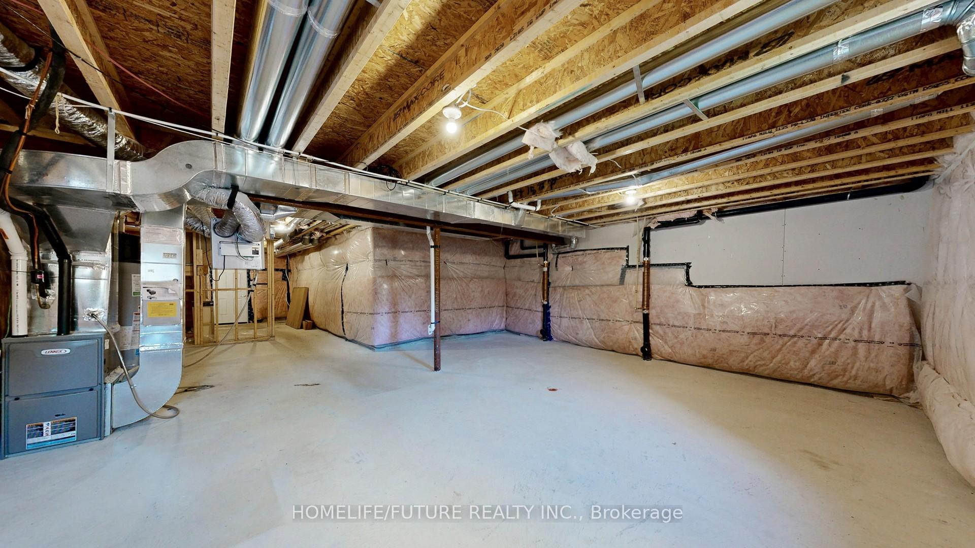 Photo 46 of 92 Barkerville Drive, Whitby, Lynde Creek — HOMEH