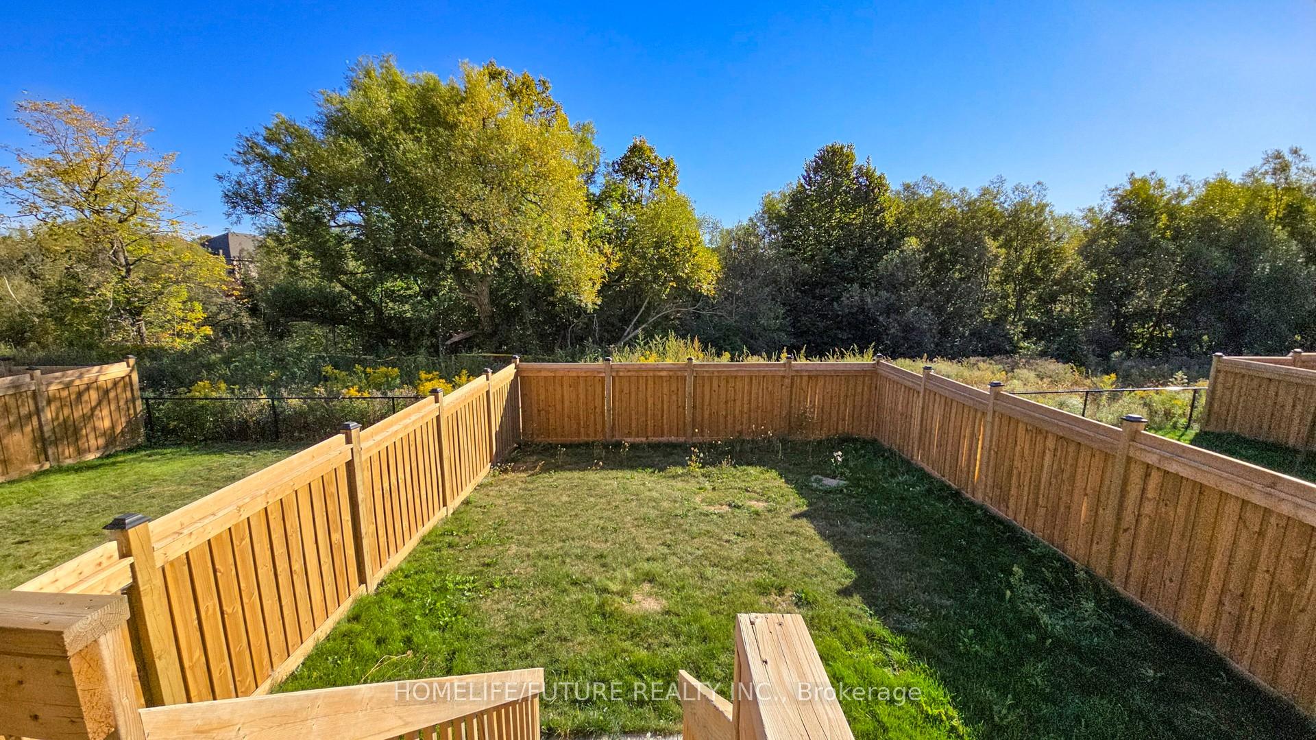 Photo 45 of 92 Barkerville Drive, Whitby, Lynde Creek — HOMEH
