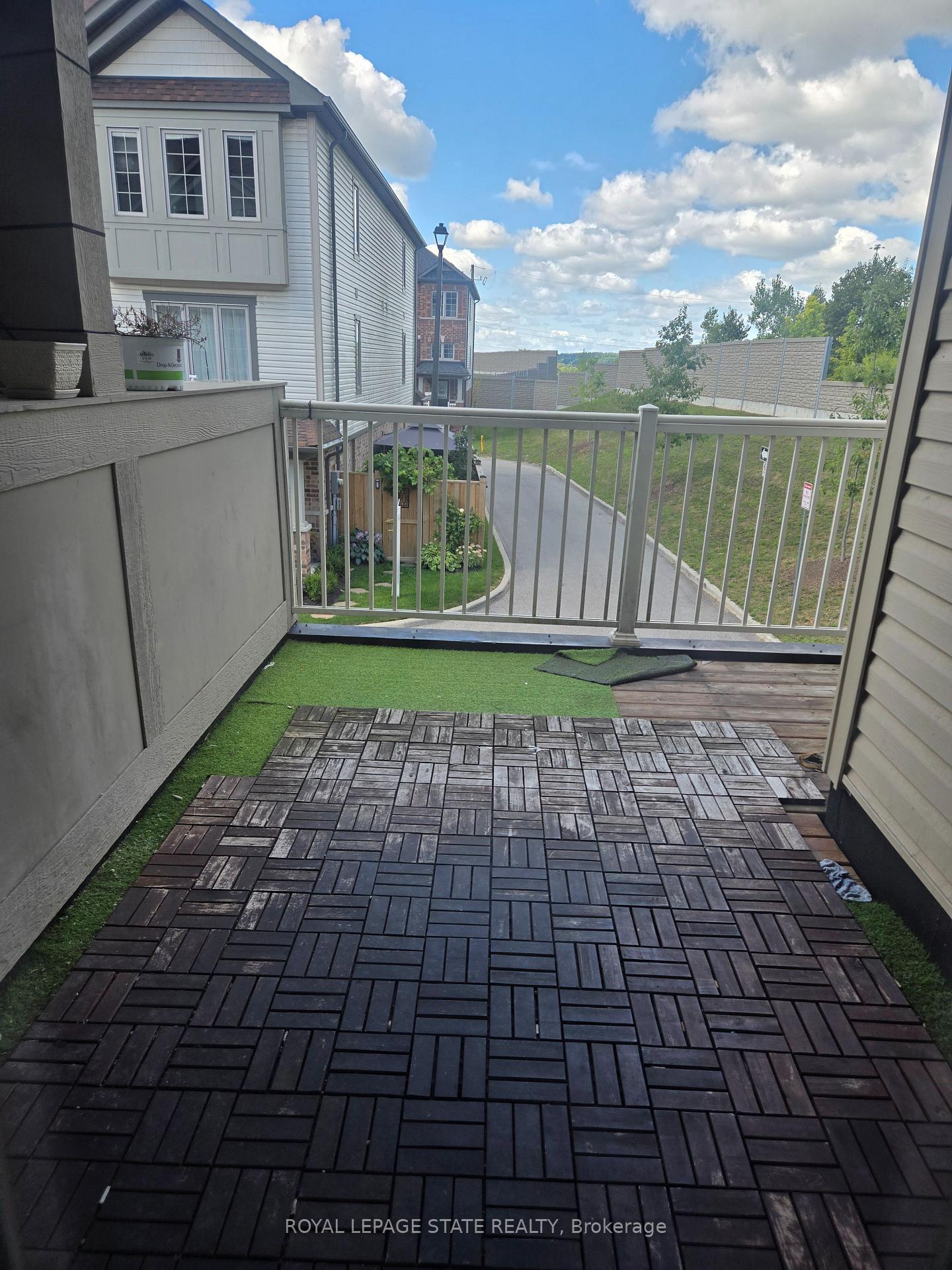 Photo 6 of Unit 38, 420 Linden Drive, Cambridge, Preston Heights — HOMEH