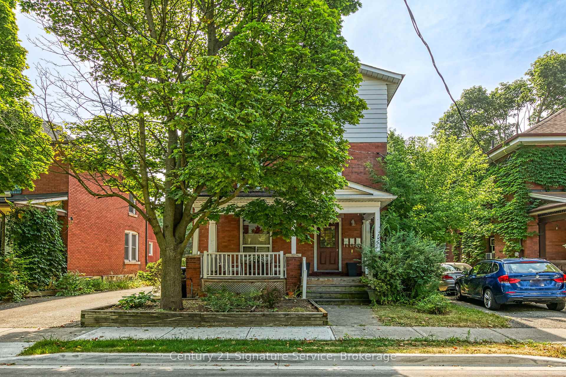 Photo 15 of 17 Fleming Avenue W, Brampton, Downtown Brampton — HOMEH