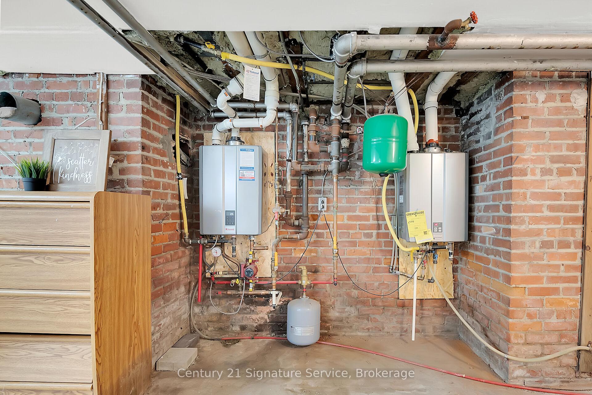 Photo 18 of 17 Fleming Avenue W, Brampton, Downtown Brampton — HOMEH