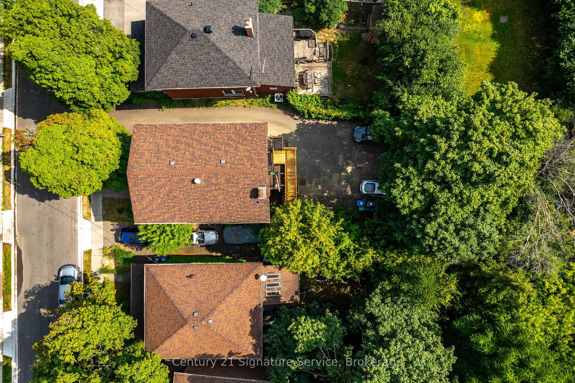 Photo 33 of 17 Fleming Avenue W, Brampton, Downtown Brampton — HOMEH