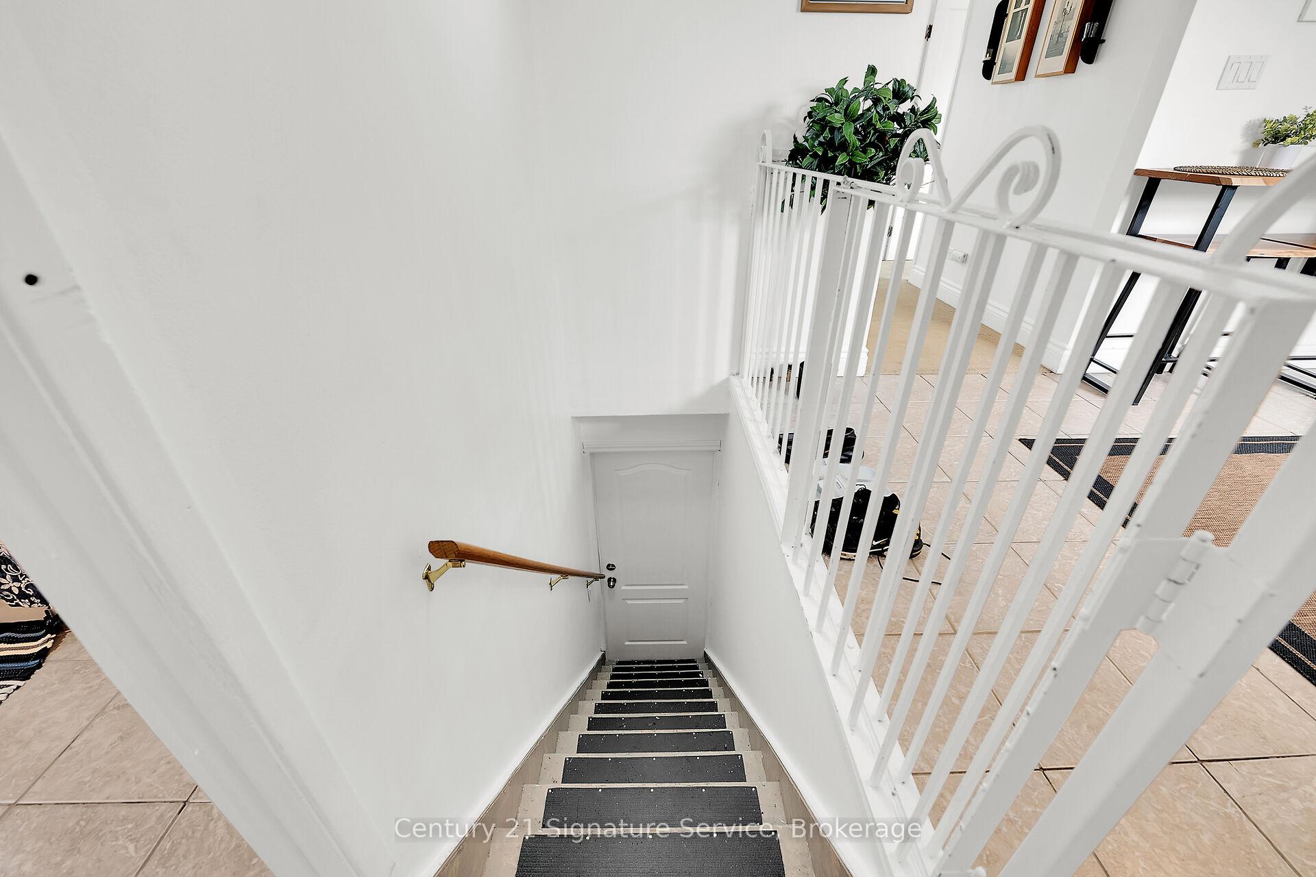 Photo 44 of 17 Fleming Avenue W, Brampton, Downtown Brampton — HOMEH