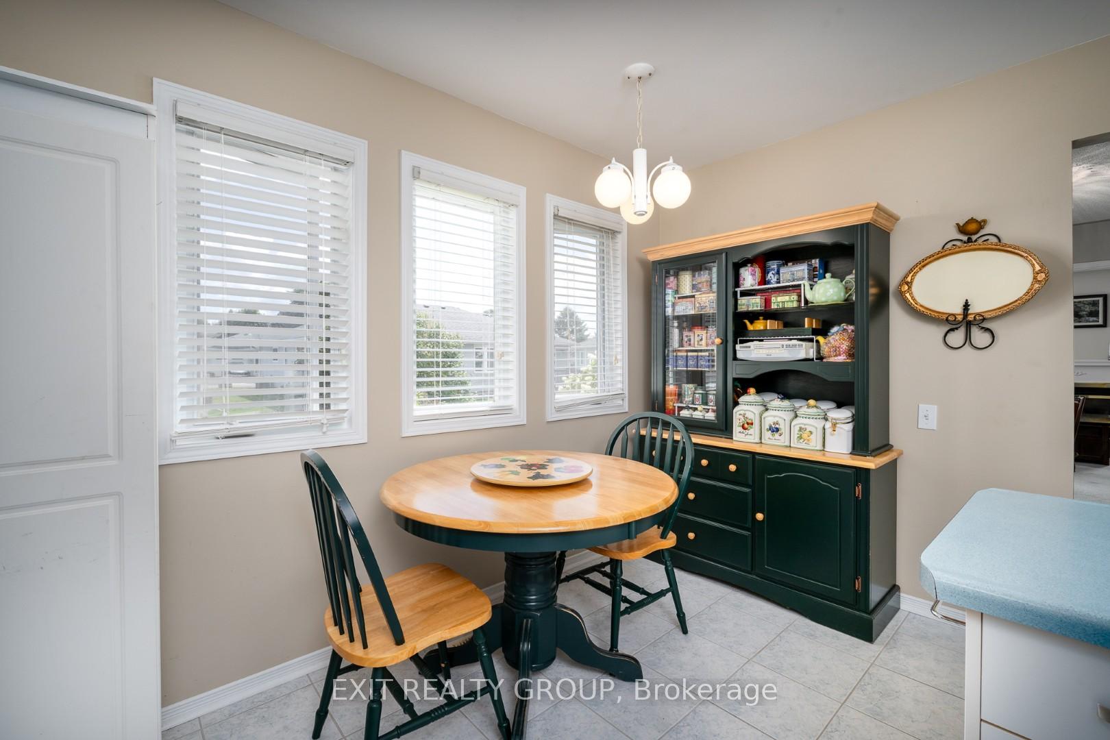 Photo 16 of 5 Empire Boulevard, Prince Edward County, Wellington — HOMEH