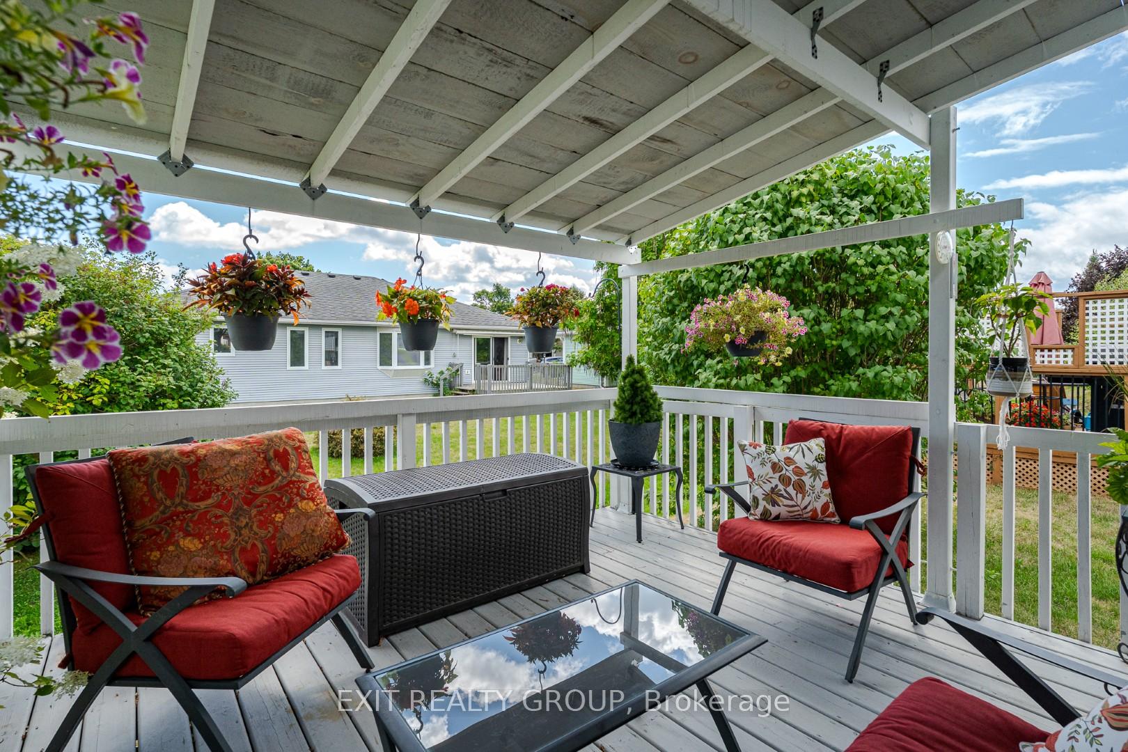 Photo 22 of 5 Empire Boulevard, Prince Edward County, Wellington — HOMEH