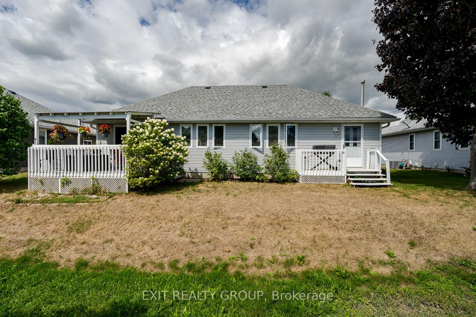 Photo 30 of 5 Empire Boulevard, Prince Edward County, Wellington — HOMEH