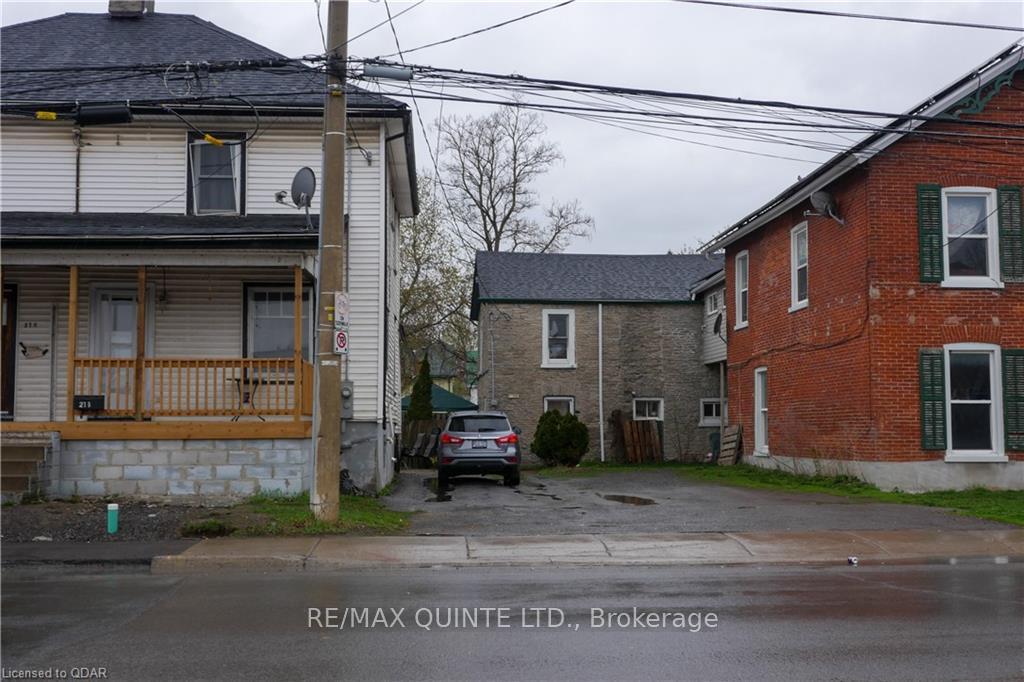 Photo 5 of 218A Coleman Street, Belleville, Belleville Ward — HOMEH