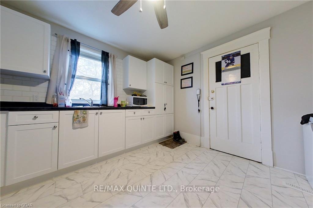 Photo 3 of 218A Coleman Street, Belleville, Belleville Ward — HOMEH