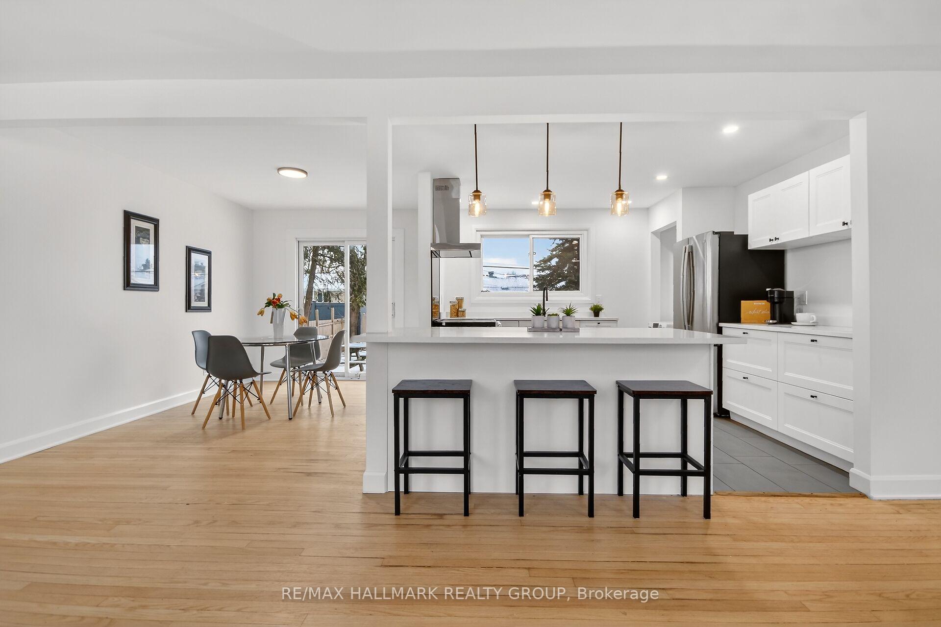 Photo 6 of 14 Cheryl Road, Ottawa, Manordale — HOMEH