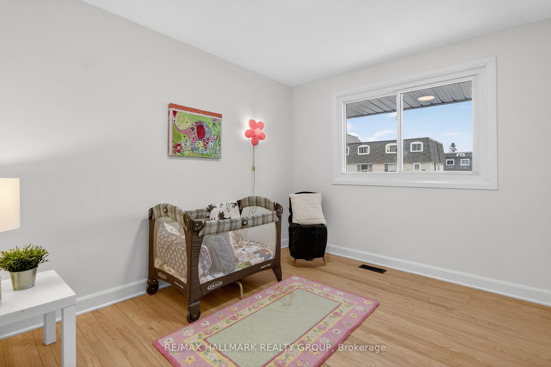 Photo 38 of 14 Cheryl Road, Ottawa, Manordale — HOMEH