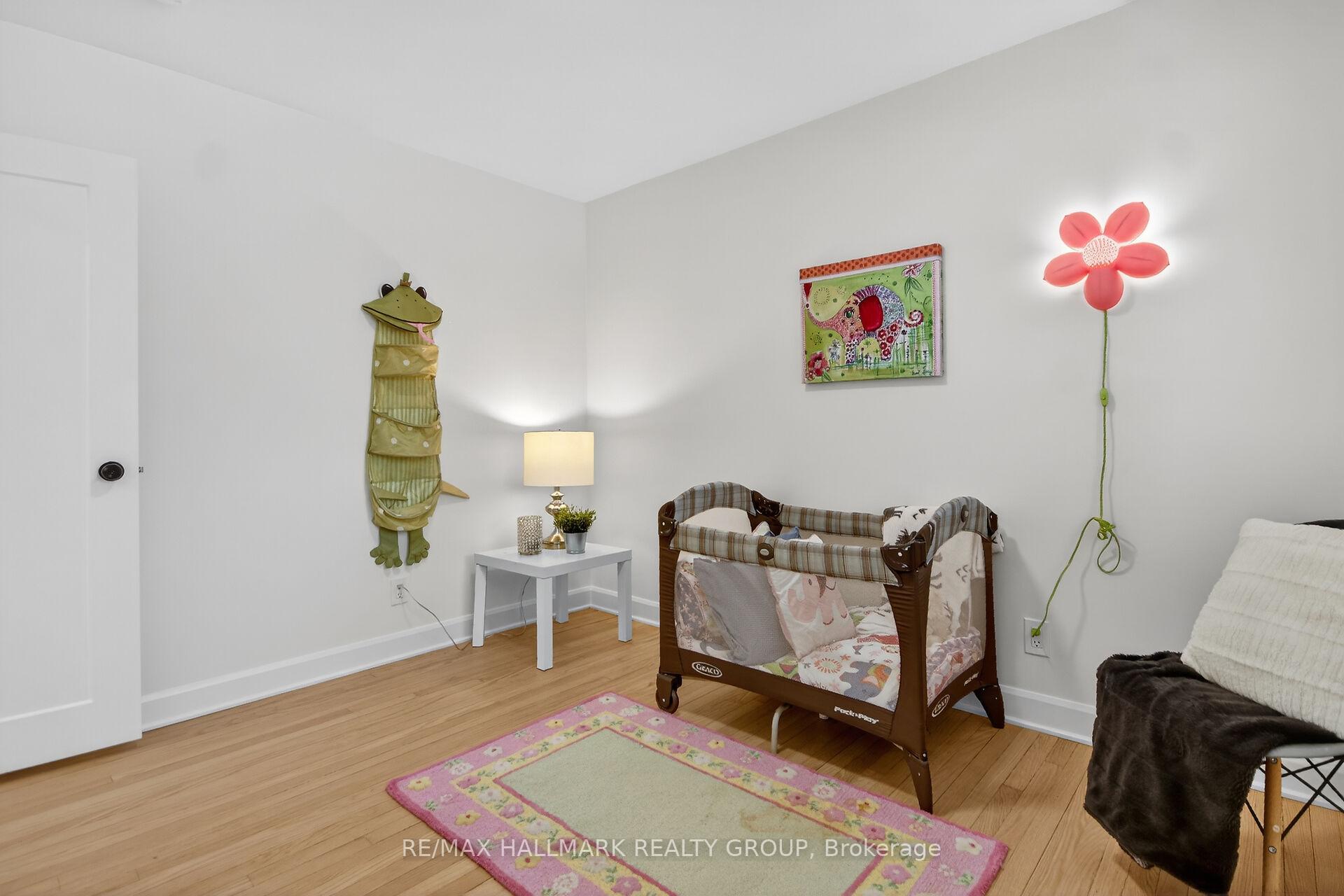 Photo 34 of 14 Cheryl Road, Ottawa, Manordale — HOMEH