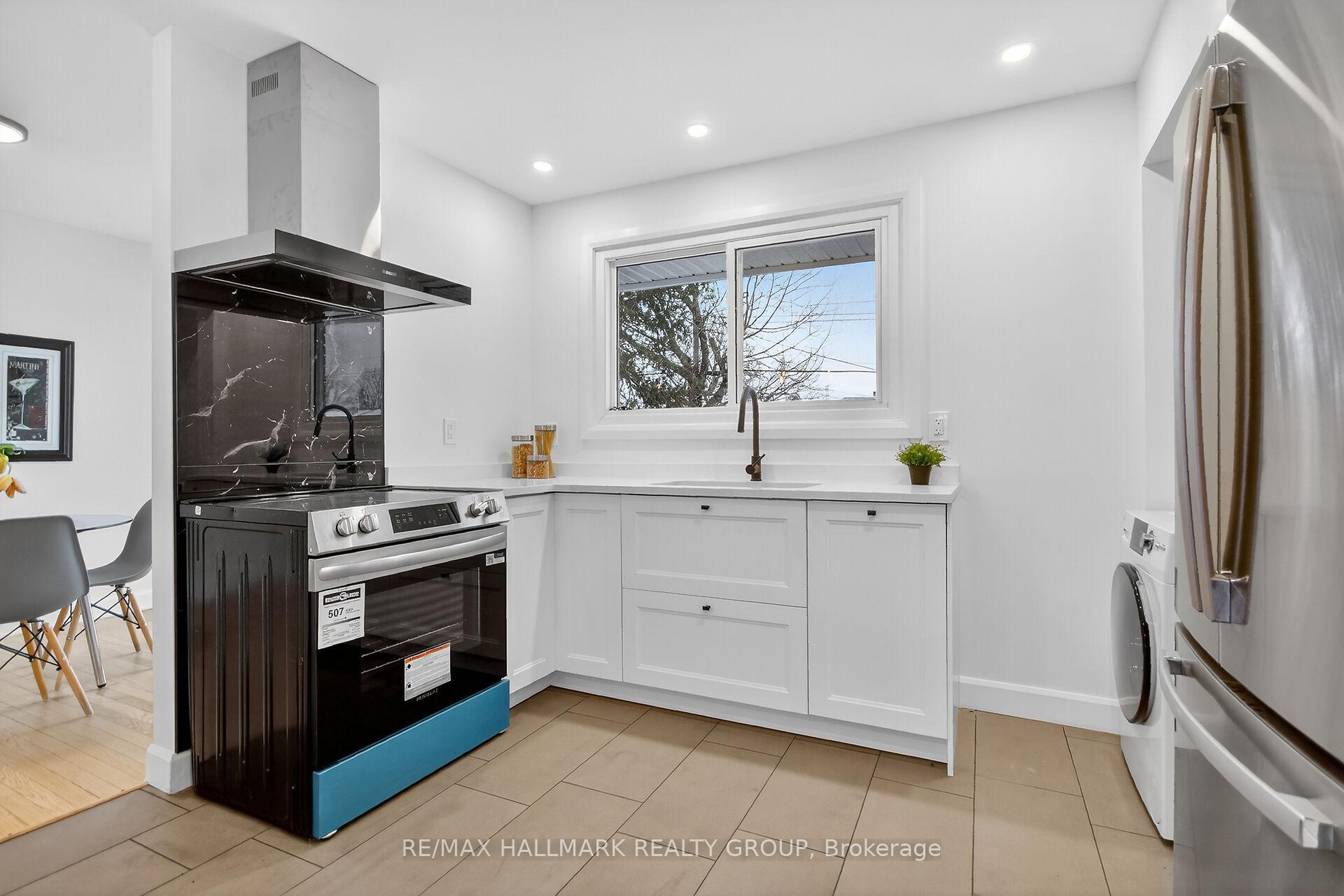 Photo 39 of 14 Cheryl Road, Ottawa, Manordale — HOMEH