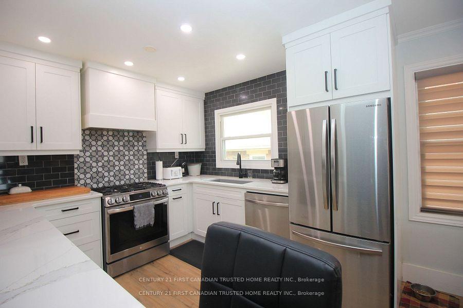 Photo 40 of 73 Jacqueline Street, London, South I — HOMEH