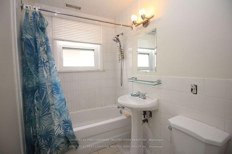 Photo 36 of 73 Jacqueline Street, London, South I — HOMEH