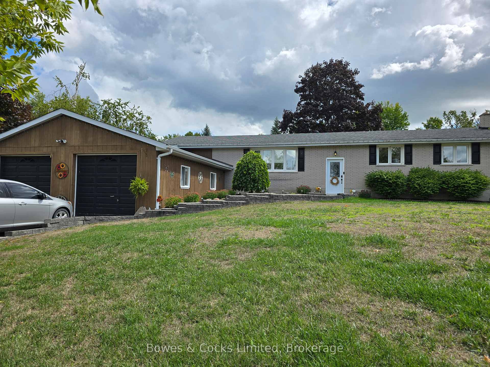 Photo of 33 Maple Grove Road