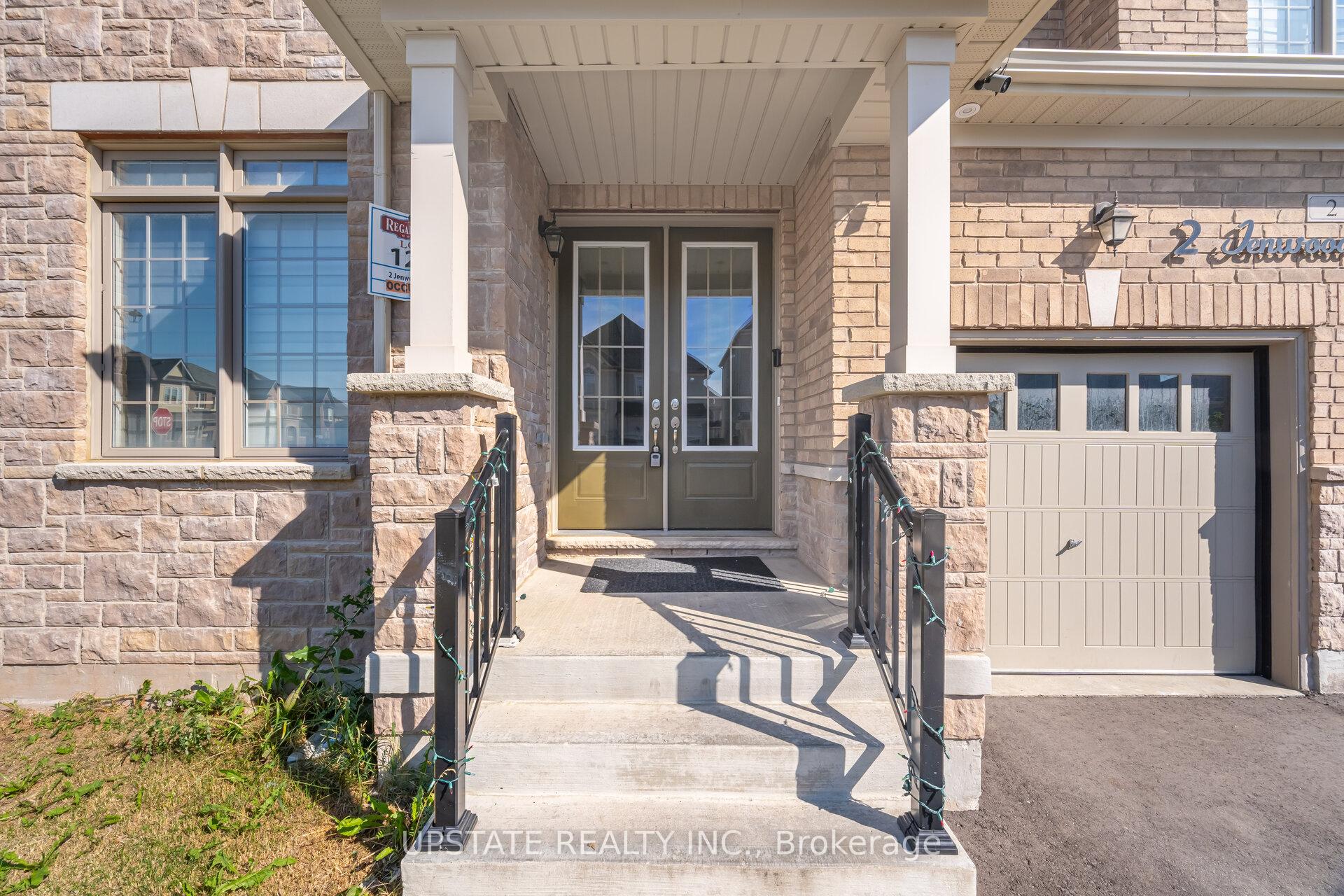 Photo 4 of 2 Jenwood Crescent, Brampton, Sandringham-Wellington North — HOMEH
