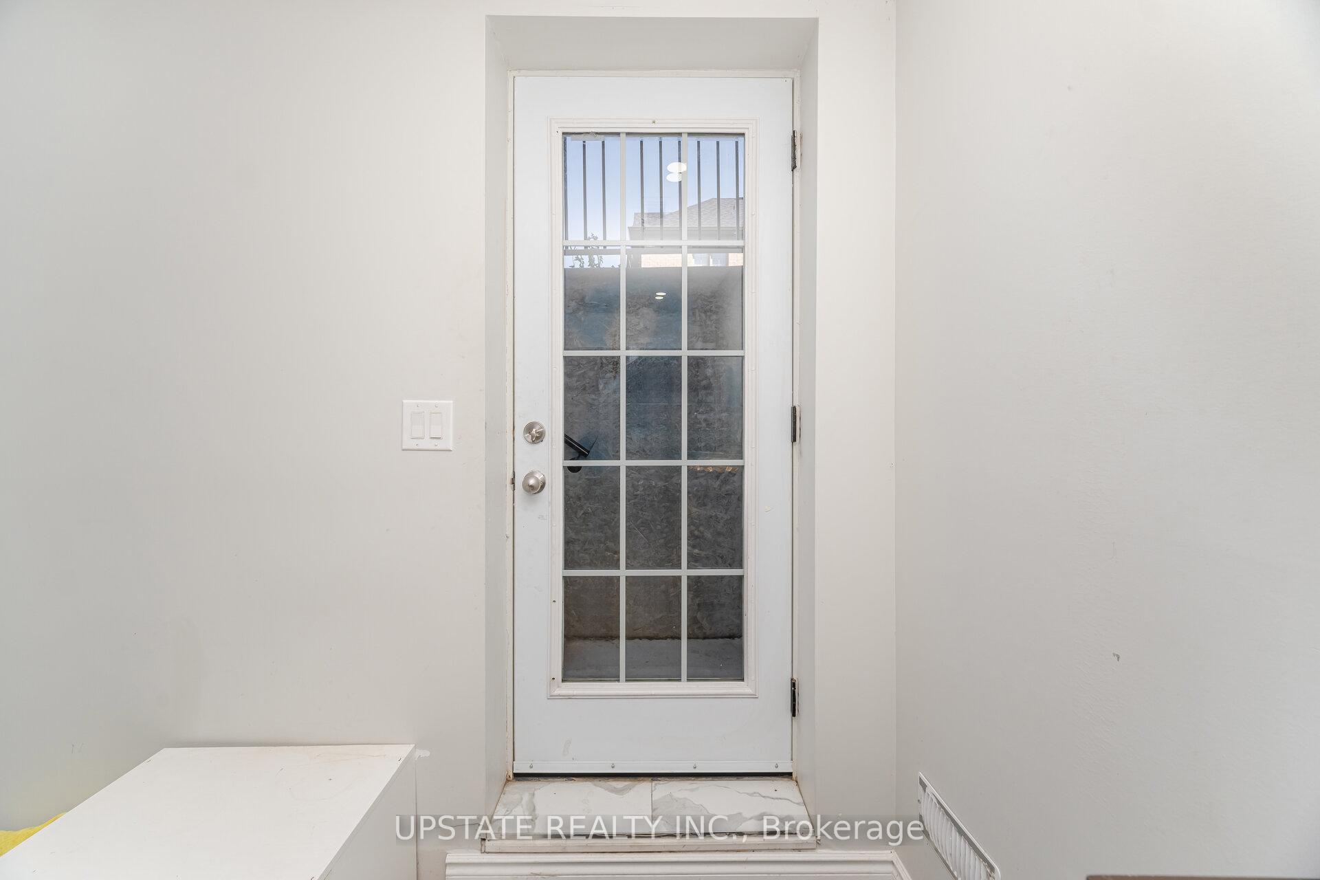 Photo 38 of 2 Jenwood Crescent, Brampton, Sandringham-Wellington North — HOMEH