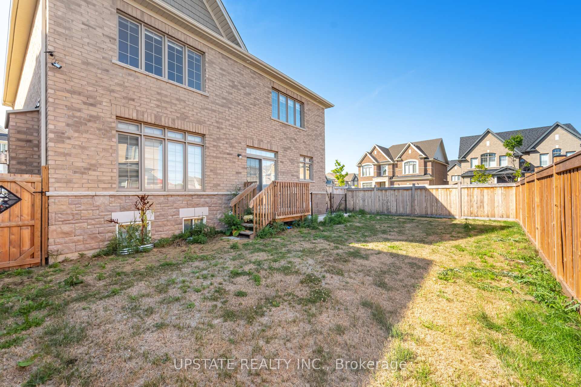 Photo 41 of 2 Jenwood Crescent, Brampton, Sandringham-Wellington North — HOMEH