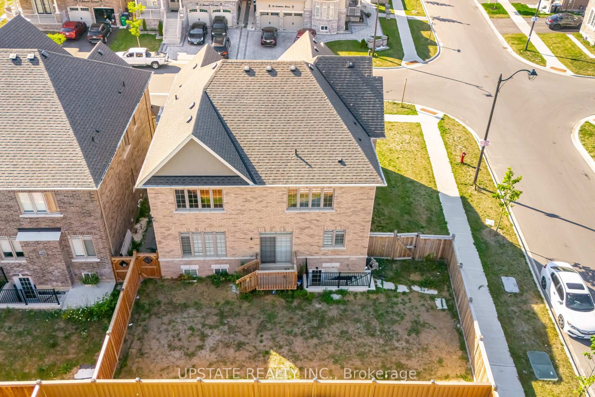 Photo 45 of 2 Jenwood Crescent, Brampton, Sandringham-Wellington North — HOMEH