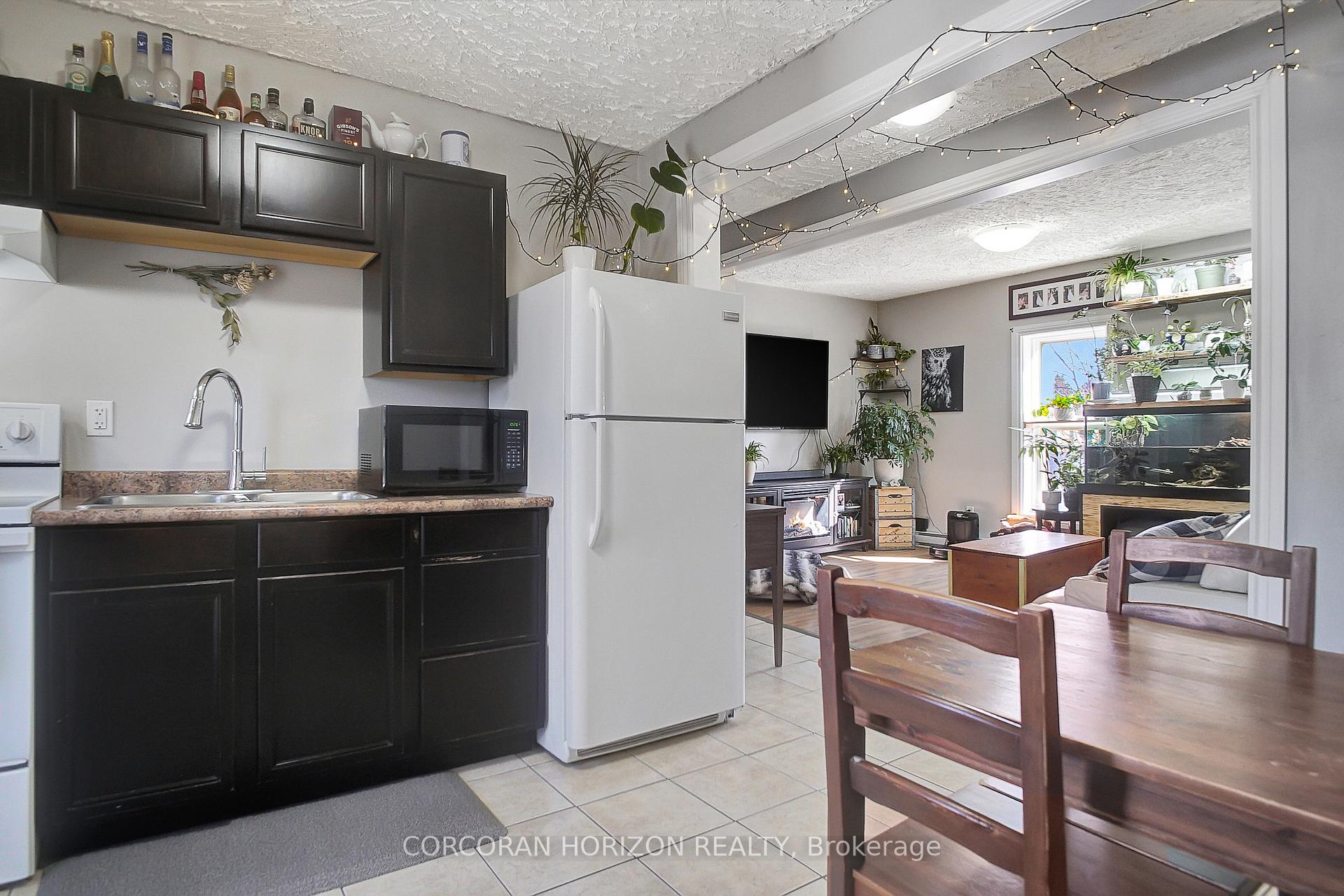 Photo 27 of 17 Shaw Avenue W, Cambridge — HOMEH