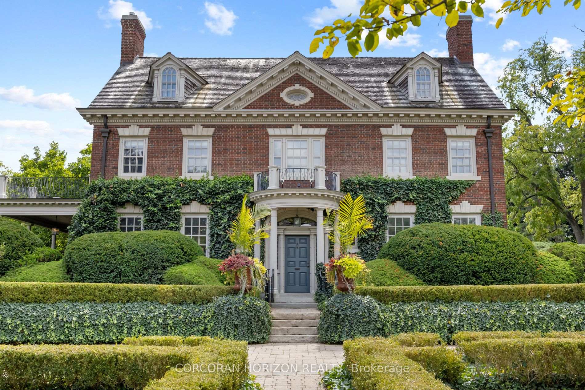 Front of 33 Salisbury Avenue