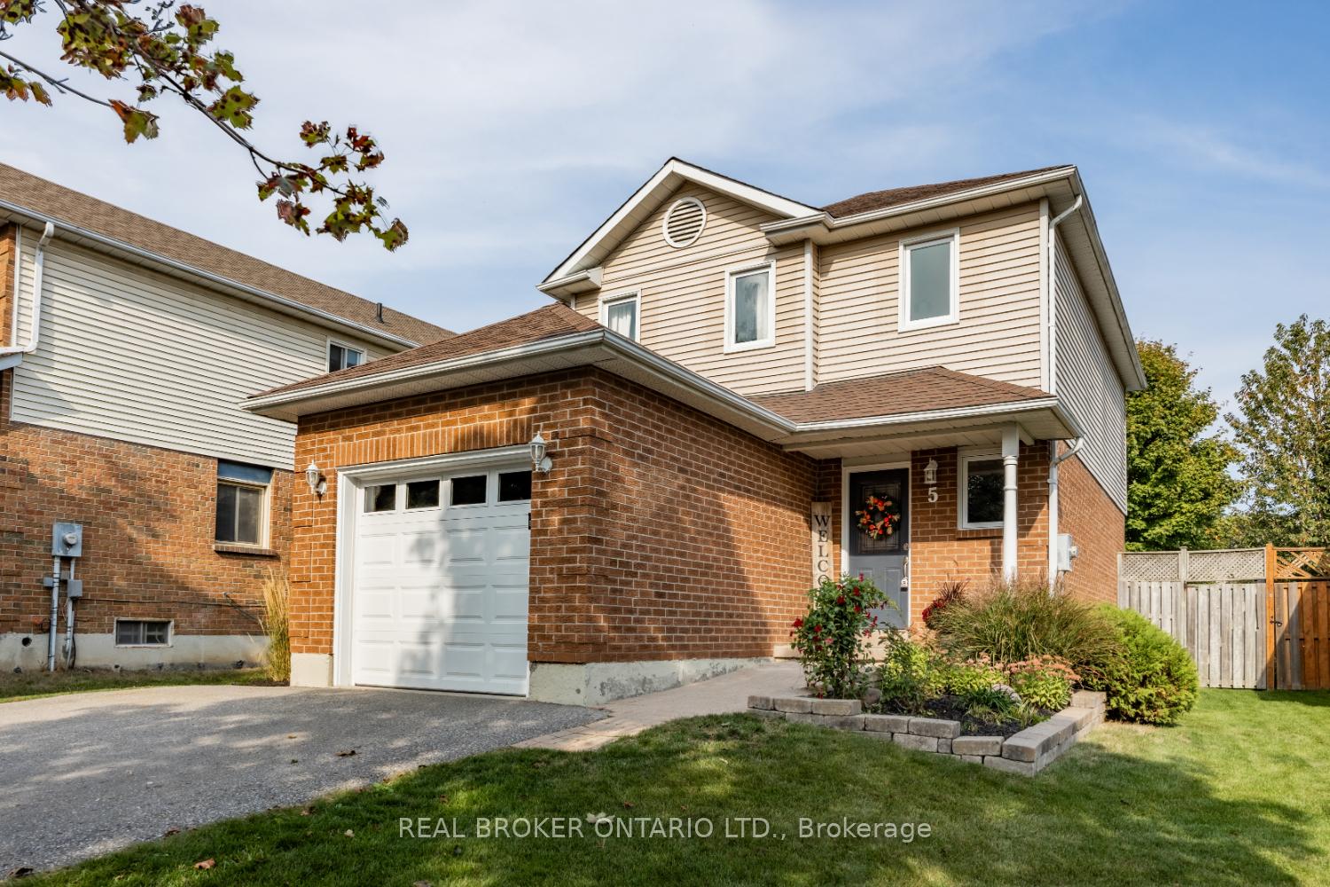 Photo 1 of 5 Walbridge Court, Clarington, Bowmanville — HOMEH