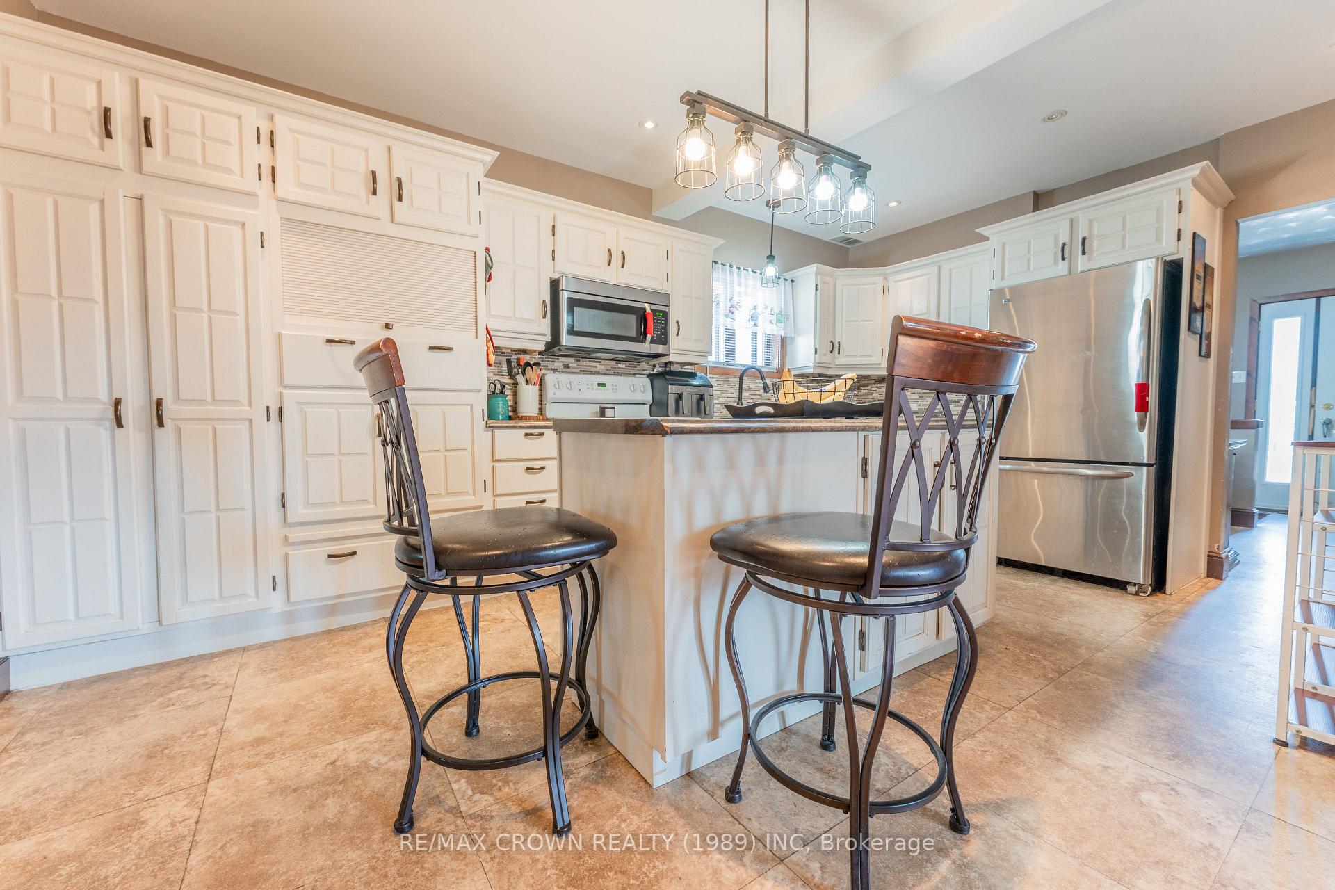 Photo 21 of 38 Third Avenue, Smooth Rock Falls, SRF — HOMEH