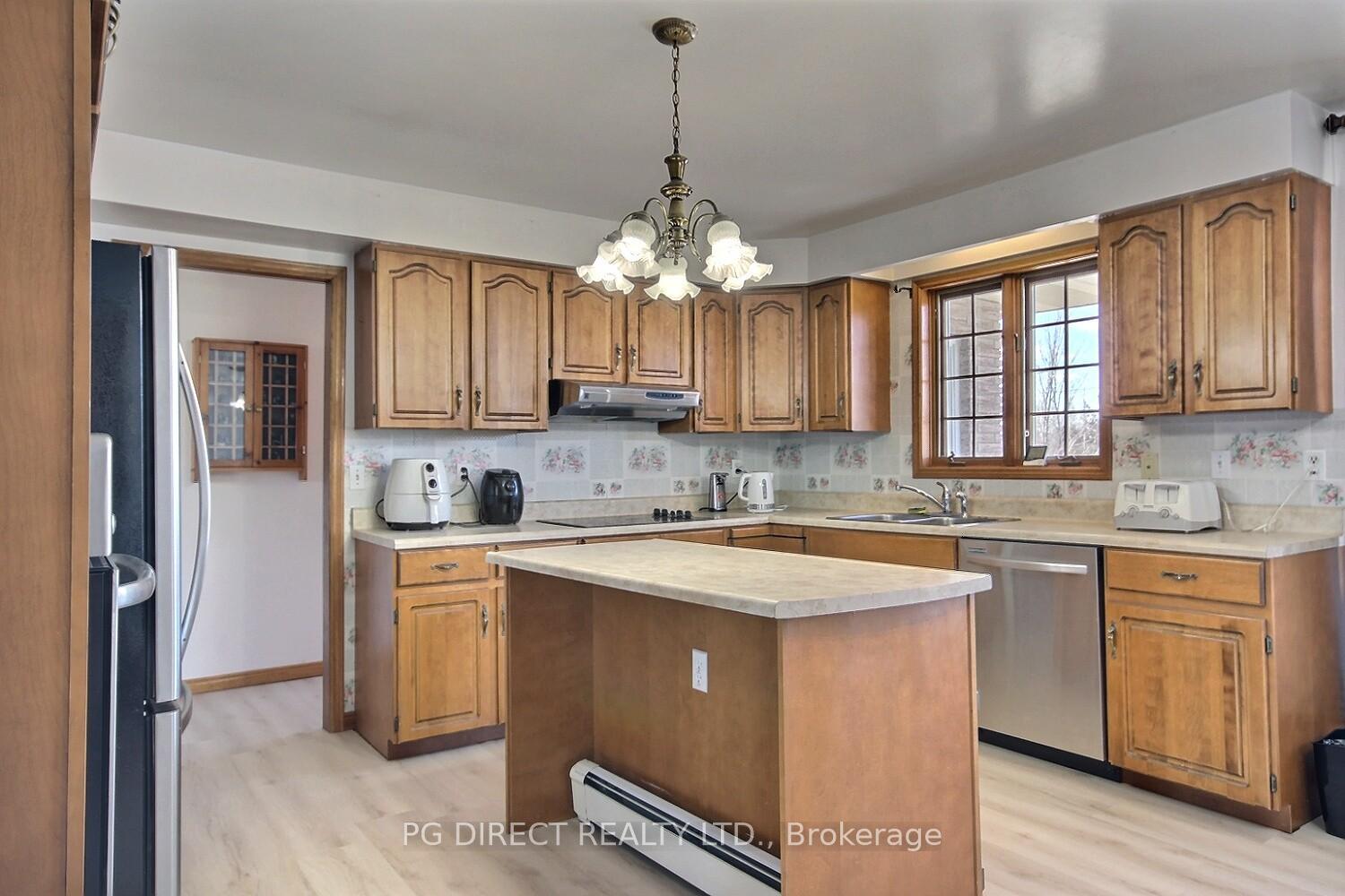 Photo 3 of 3460 Shannonville Road, Tyendinaga, Tyendinaga Township — HOMEH