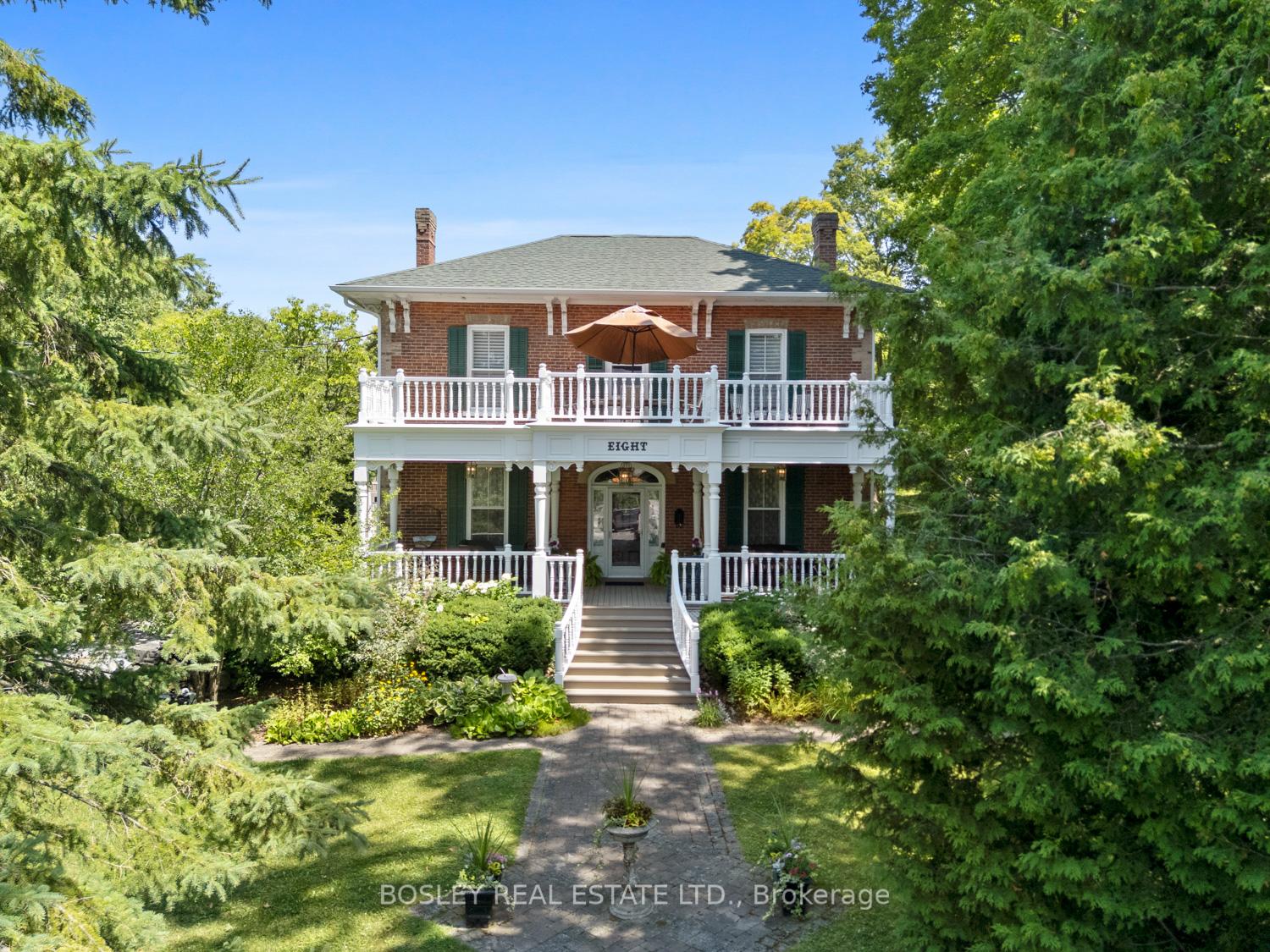 Front of 8 Gravel Road