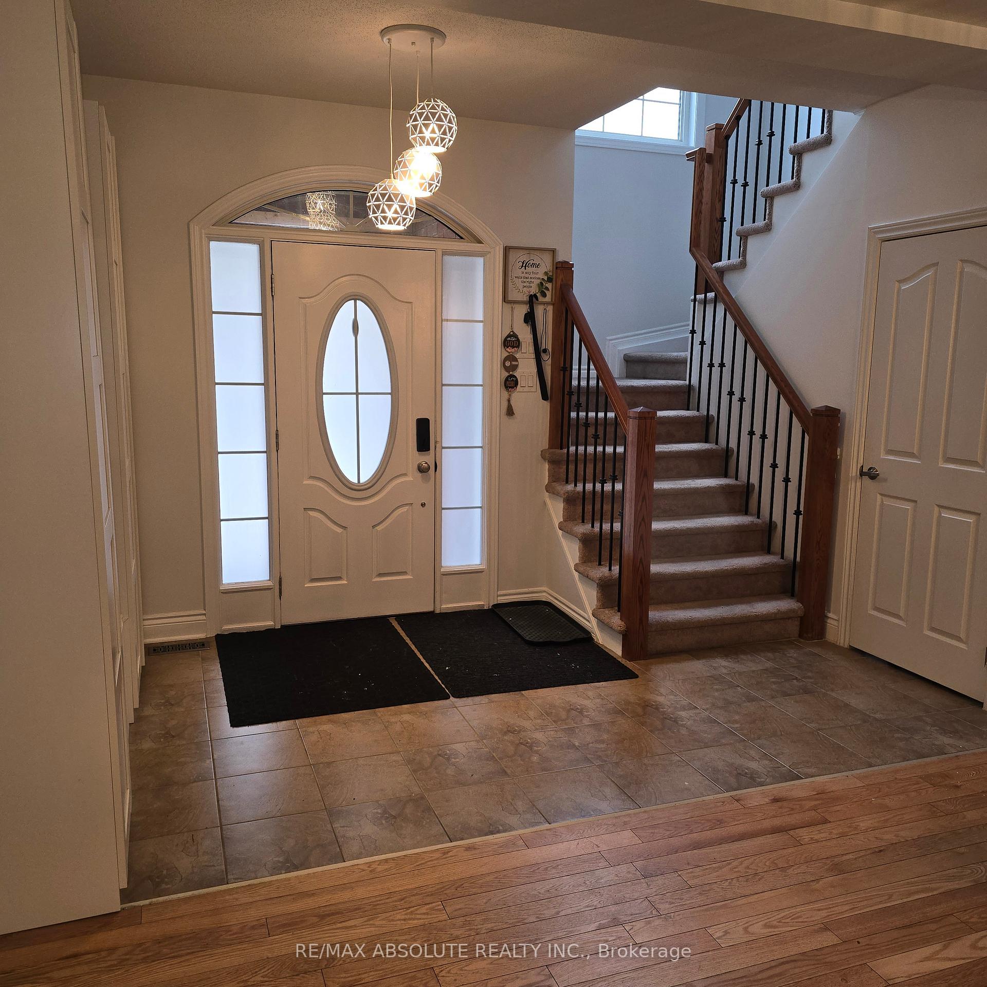 Photo 2 of Unit A, 3038 Freshwater Way, Ottawa, Barrhaven - Half Moon Bay — HOMEH