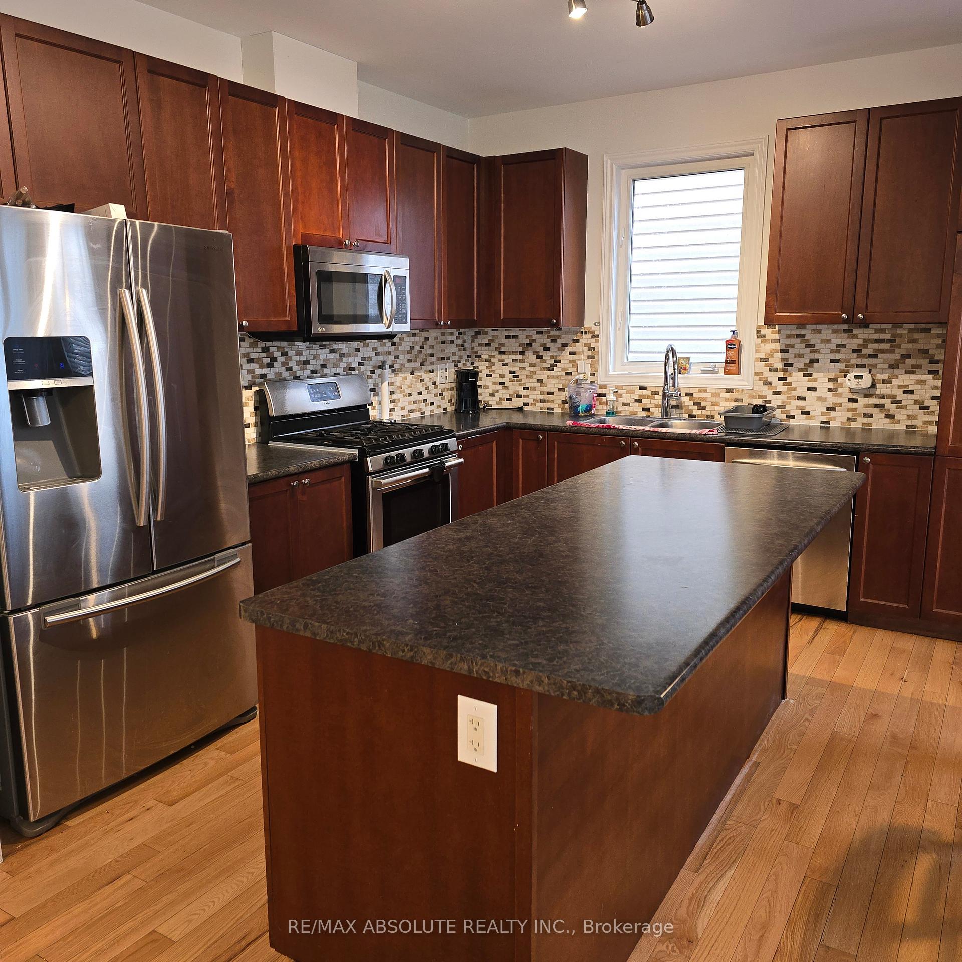 Photo 5 of Unit A, 3038 Freshwater Way, Ottawa, Barrhaven - Half Moon Bay — HOMEH