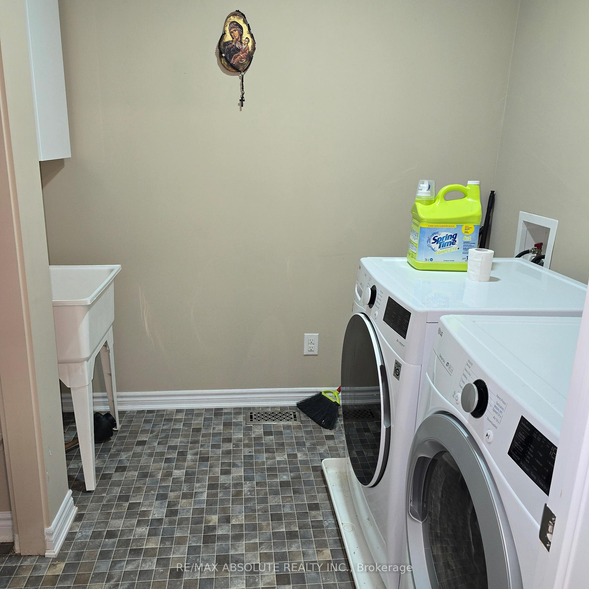 Photo 16 of Unit A, 3038 Freshwater Way, Ottawa, Barrhaven - Half Moon Bay — HOMEH