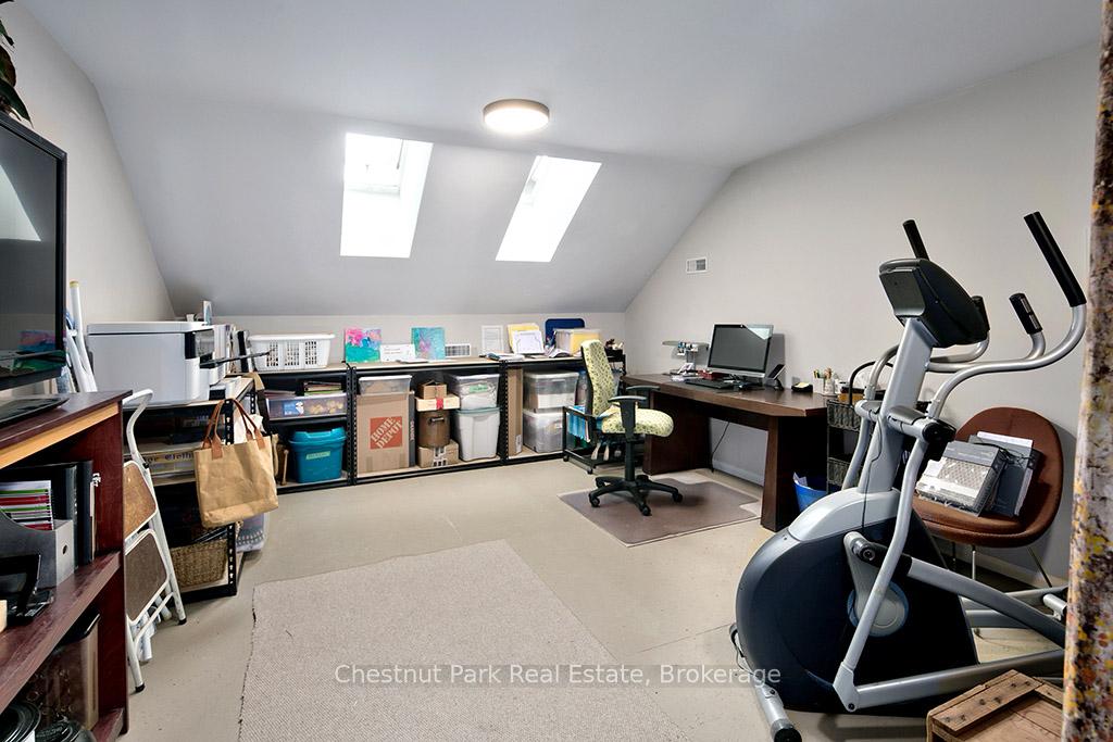 Photo 35 of 108 Stuart Court, Blue Mountains — HOMEH