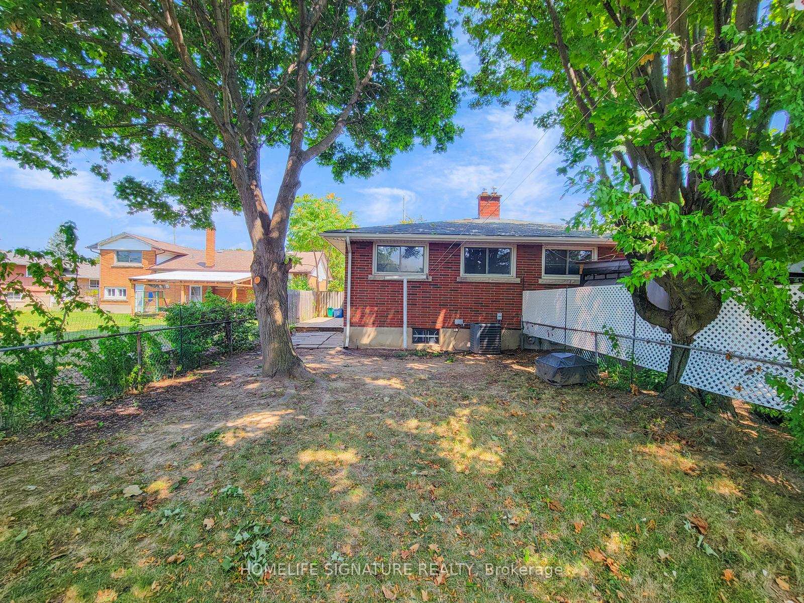 Photo 39 of 443 Vine Street, St. Catharines, Vine/Linwell — HOMEH