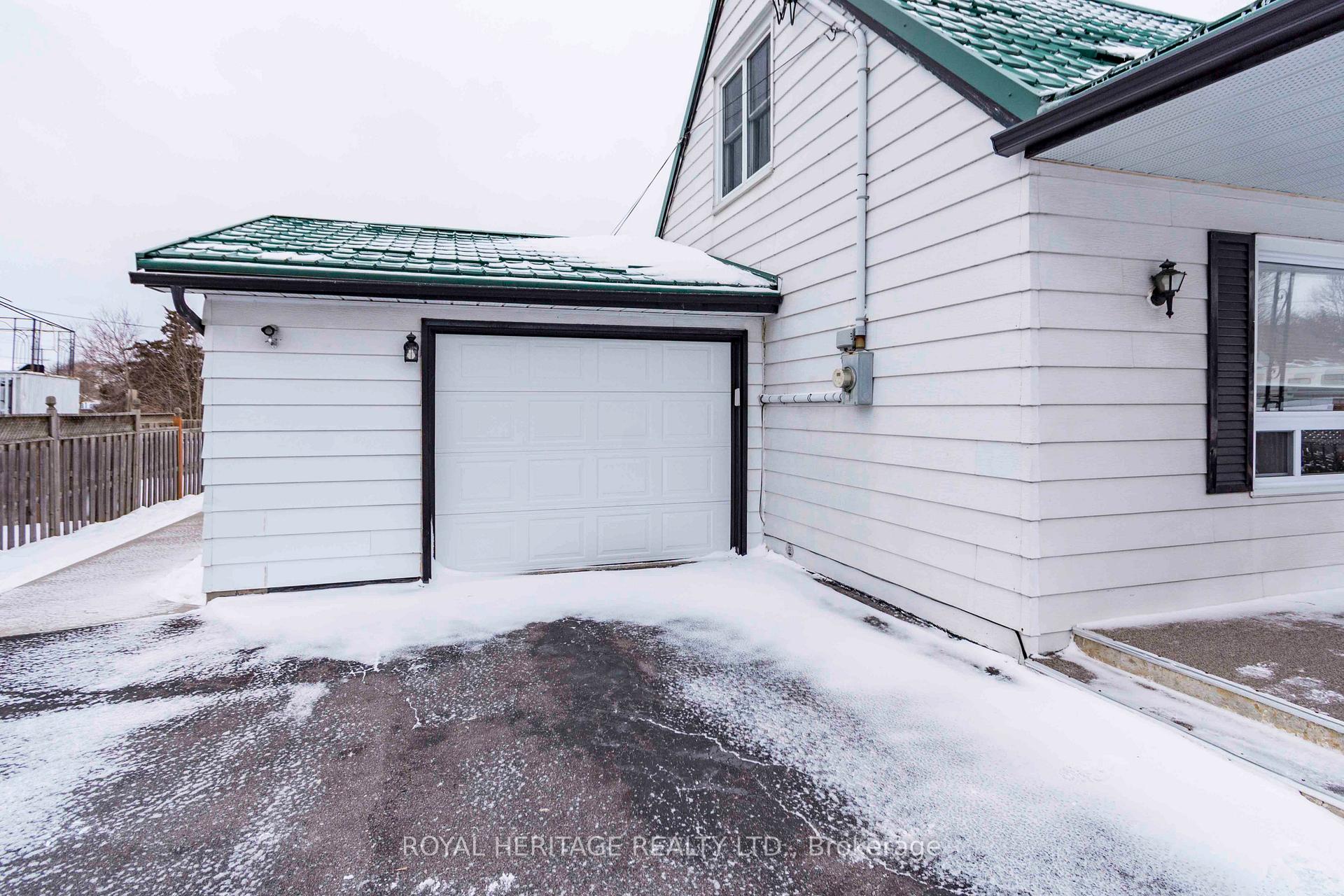 Photo 5 of 6 Kerr Crescent, Quinte West, Trenton Ward — HOMEH
