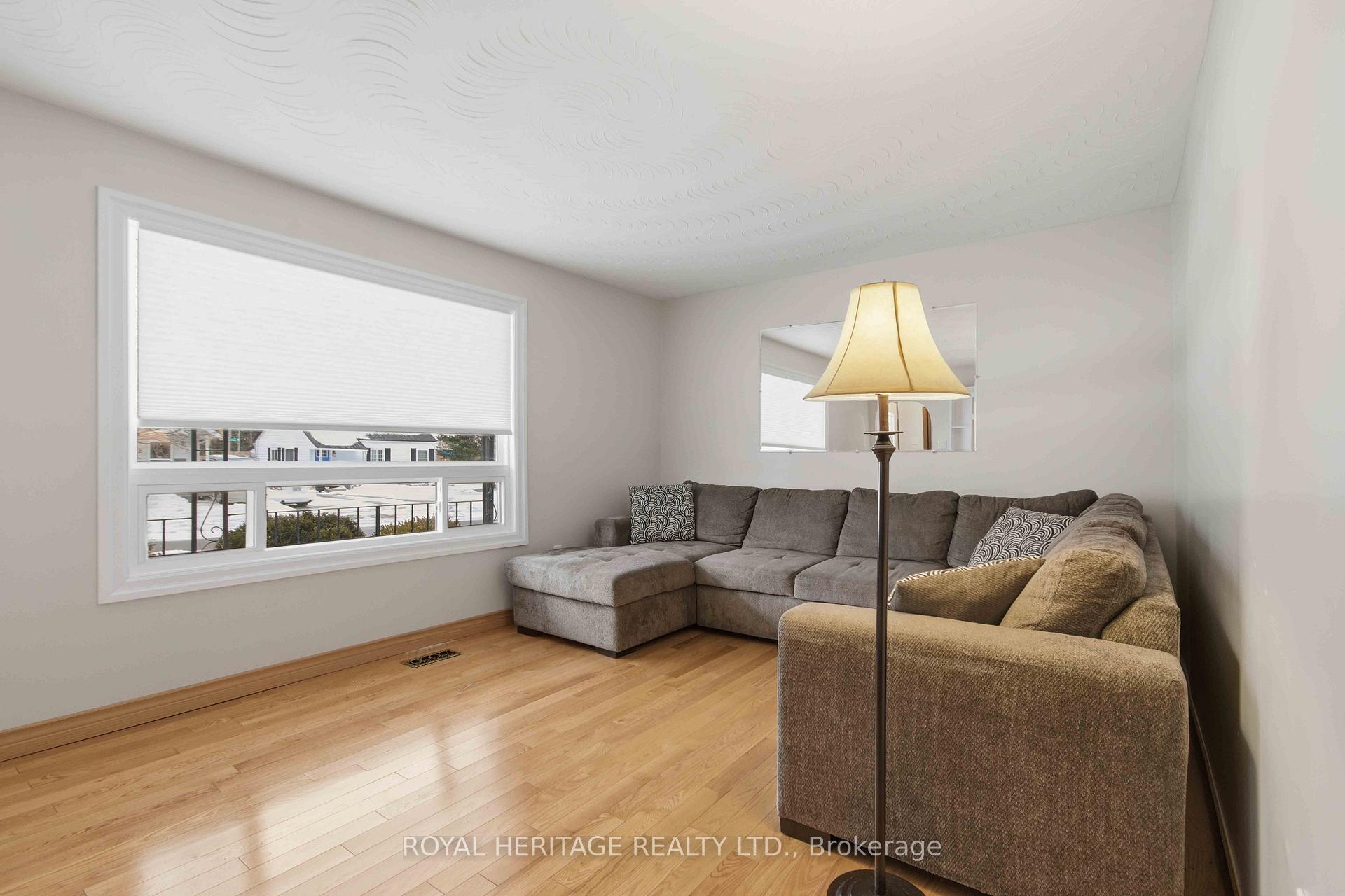 Photo 7 of 6 Kerr Crescent, Quinte West, Trenton Ward — HOMEH