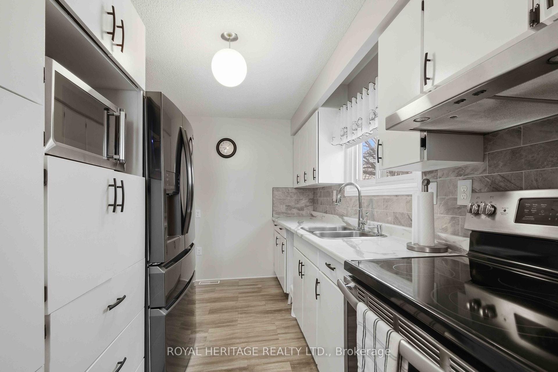 Photo 8 of 6 Kerr Crescent, Quinte West, Trenton Ward — HOMEH