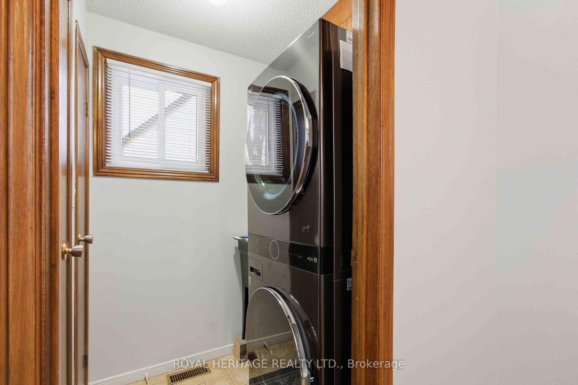 Photo 11 of 6 Kerr Crescent, Quinte West, Trenton Ward — HOMEH